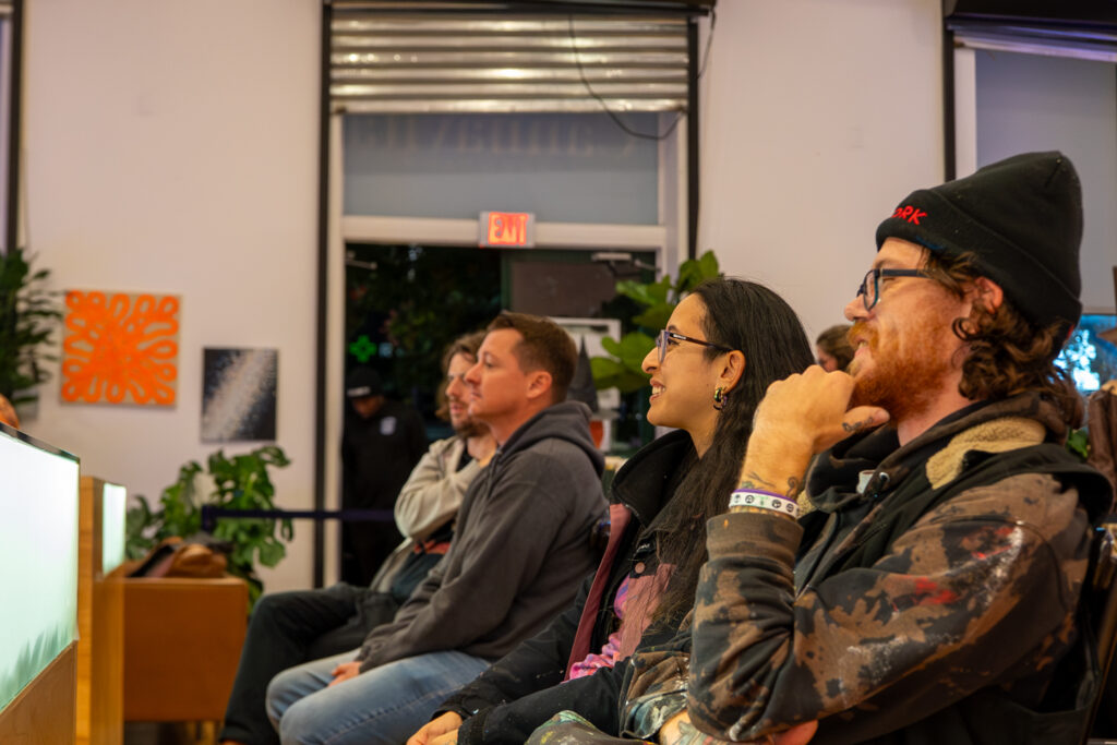 people_at_comedy_night_astoria